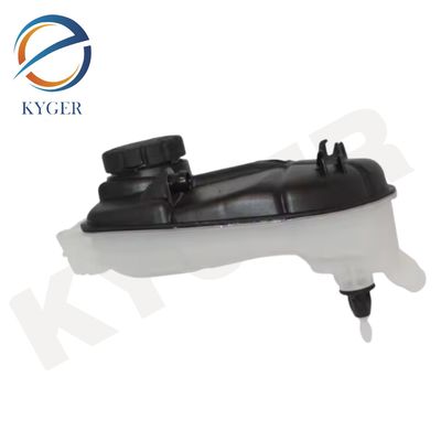 246 500 00 49 Otomobil yedek parçaları Motor Radyatörü Soğutucu Su Genişleme Tankı Mercedes Benz W176 W246 C117 2465000049