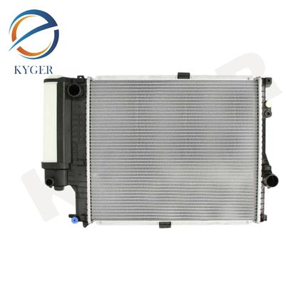 1711 1740 699 Otomobil Parçası Motor Parçası Radyatör BMW için 5 Sedan E39 1995-2003 5 Turing E39 1996-2004 17111740699