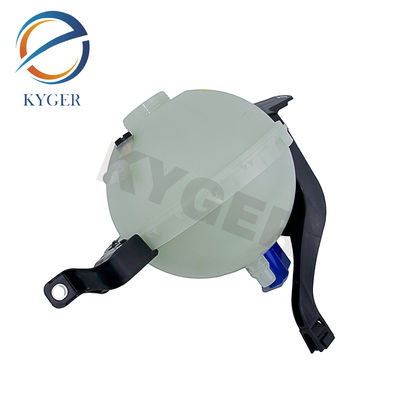 17138614293 Cümle Fiyat Soğutucu rezervuar Su Genişleme Tankı BMW F18 5 Serisi Araç Aksesuarları için 1713 8614 293