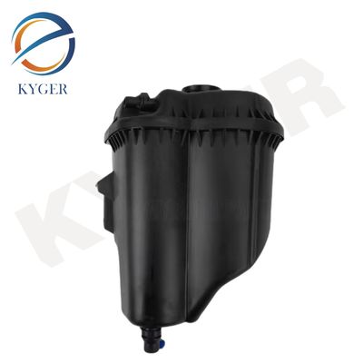 1713 8621 092 Plastik Otomobil Motoru Soğutucu Tankı Genişleme Tankı 17138621092 BMW X5 X6 E70 E71 E72 için